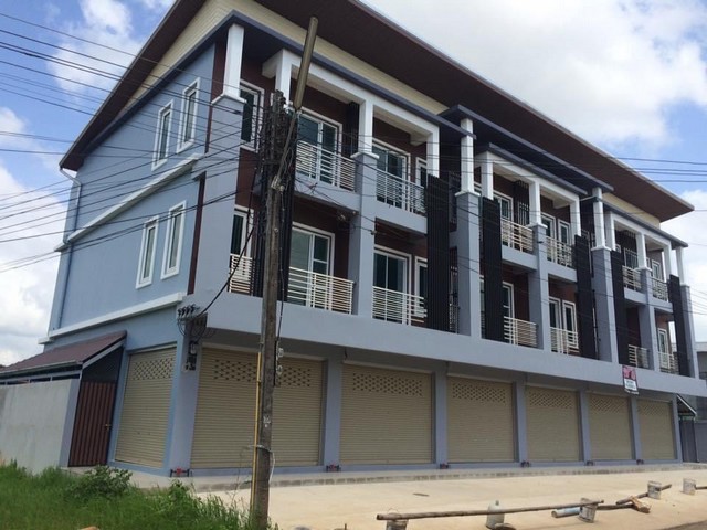 อาคารพาณิชย์ อาคารพาณิชย์ แม่สอด จ.ตาก ขนาด 22 ตาราง-วา 0 งาน 0 ไร่ 3 BR 3499999 BAHT ไม่ไกลจาก เมกาโฮม แม่สอด 60 เมตร และห่างจากสนามบิน 1 กม. หรูอยู่สบาย ตาก   