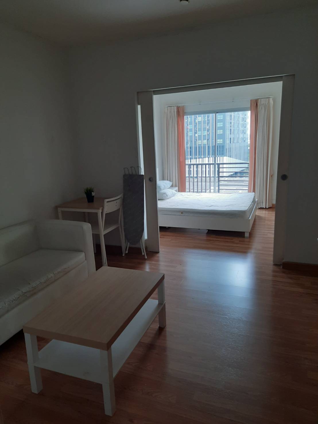 ขายคอนโด เดอะซี้ด สาทร-ตากสิน The Seed Sathon - Taksin ทำเลทอง ใกล้แหล่งอำนวยความสะดวก ใกล้ BTS วงเวียนใหญ่ 