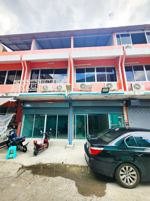 อินทามระ12-14  รัชดา สุทธิสาร ให้เช่าโฮมออฟฟิศ 3 ชั้น 22ตร.วา 242ตร.ม.  บิ๊กซี สะพานควาย 1กม. สามเสนใน พญาไท BTSสะพานควาย 900ม. 