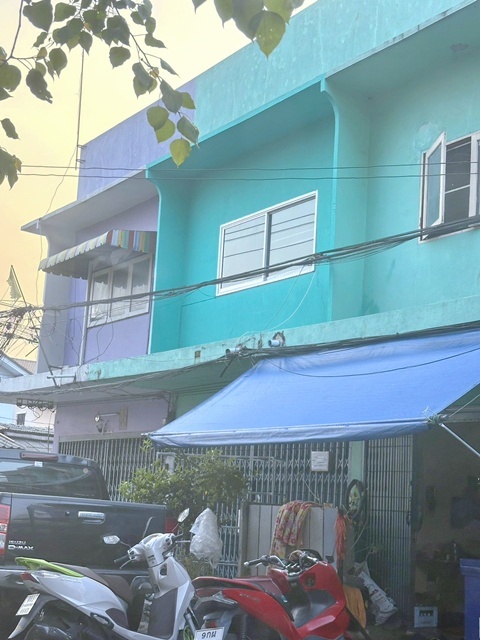 ม.รังสิต 3.7 กม. 3 นอน  สรณคมน์ 23-27 ดอนเมือง BTS แยก คปอ. 3.2 กม. อาคาร 2 ชั้น  รีโนเวทใหม่ 21ตร.วา.161 ตร.ม. 