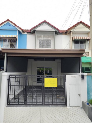 ขายหมู่บ้านแดนทองวิลเลจ ถนนหน้าบ้านกว้าง ไม่มีปัญหาเรื่องเข้าออก จังหวัดปทุมธานี