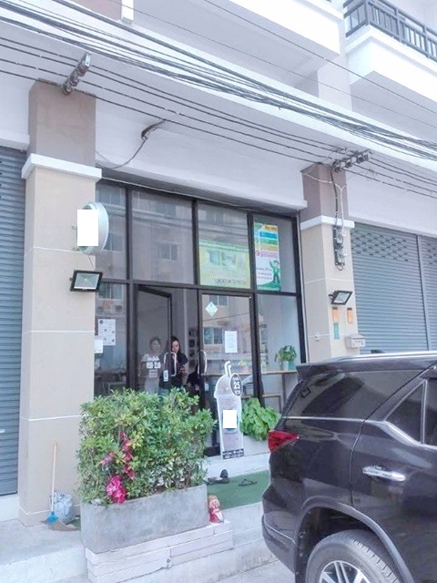 ลําลูกกา คลอง 2 เซียร์ รังสิต 3.5 กม. ร้านชา กาแฟ ร้านอาหาร 1 แอร์  BTS คูคต 2.1 กม.ให้เช่าอาคารร้านค้า ชั้นล่าง 50 ตร.ม. 1 นอน 1 น้ำ 