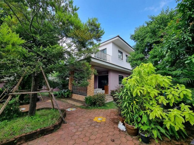 ขายบ้านเดี่ยว 2 ชั้น สไตล์บ้านสวน บรรยากาศส่วนตัว ศรีราชา-หนองค้อ FP-H01113