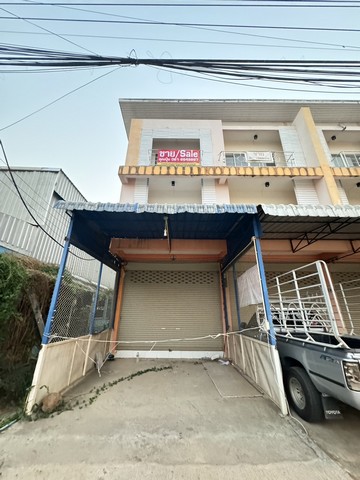 ขายขาดทุนอาคารพาณิชย์ 3 ชั้น ติดถนนสายแม่สอด-อุ้มผาง ใกล้รร.แม่กุวิทยาคม