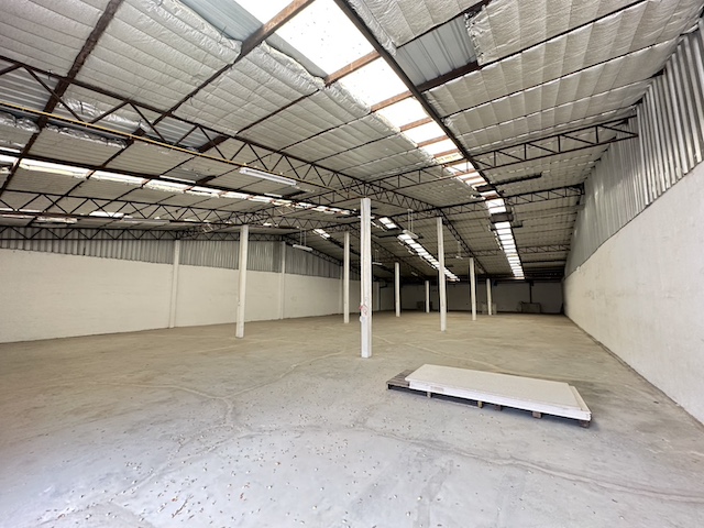 BST920 ให้เช่าโกดังเก็บสินค้า บางนาตราด กม.42 บางปะกง จ.ฉะเชิงเทรา ห้องว่างหลายขนาด