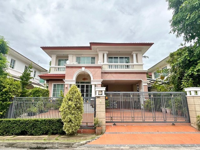 ให้เช่าบ้านเดี่ยว 2 ชั้น 94 ตรว. 4 ห้องนอน หมู่บ้าน นันทวัน สวนหลวง ร.9 ซอยเฉลิมพระเกียรติ 62 เฟอร์พร้อมเข้าอยู่ ใกล้สวนหลวง ร.9