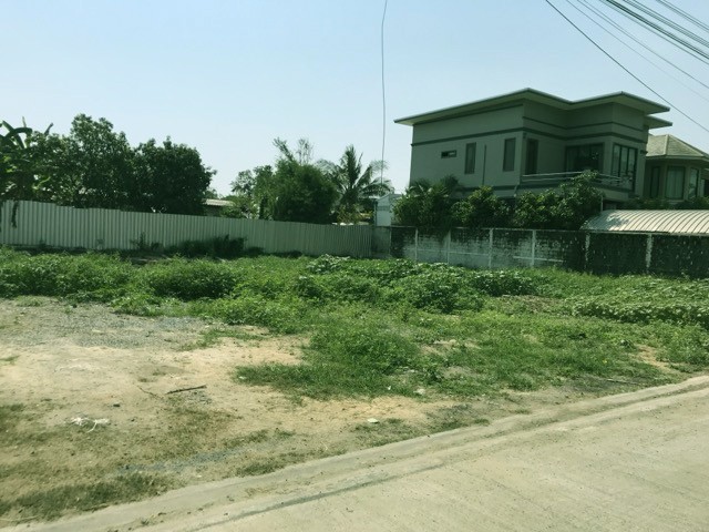 ขายที่ดินแปลงสวย 201 ตรว. ซอยเฉลิมพระเกียรติ ร.9 ซอย 48 แยก 10.1 เขตประเวศ กรุงเทพ