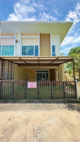 ขายทาวน์เฮ้าส์ 2ชั้น มบ.บุษบา เขาดิน-สวนเสือ ต.หนองขาม อ.ศรีราชา จ.ชลบุรี เนื้อที่ 32.2 ตร.ว.  พื้นที่ใช้สอย 146 ตร.ม.