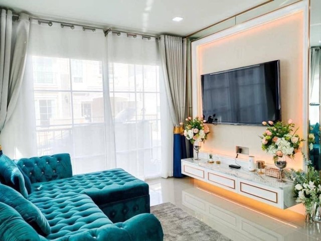 ให้เช่าบ้านเดี่ยว2ชั้น โครงการโกเด้นนีโอ บางนา-สวนหลวง แอร์เฟอร์นิเจอร์ครบ มี4ห้องนอน3ห้องน้ำ ราคาเช่าเดือนละ45,000บาท ถนนวงแหวนอ่อนนุช