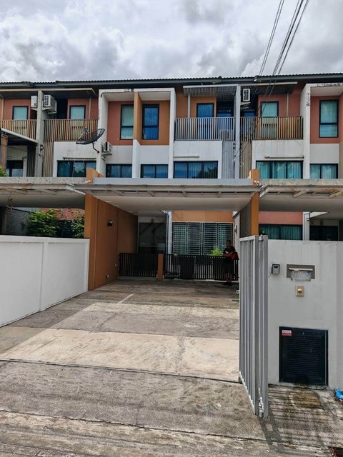 ให้เช่าทาวน์โฮม 3 ชั้น 34 ตร.วา แกรนด์ ไอ-ดีไซน์ วิภาวดี GRAND I-DESIGN VIBHAVADI ใกล้สนามบินดอนเมือง 