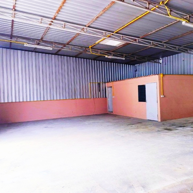 กรุงเทพกรีฑา31-37 ARLบ้านทับช้าง 2.2 กม.ให้เช่าโกดัง โรงงานขนาดเล็ก 160ตร.ม. 40ตร.วา.1 น้ำ 1 ออฟฟิศ  ใกล้มอเตอร์เวย์  