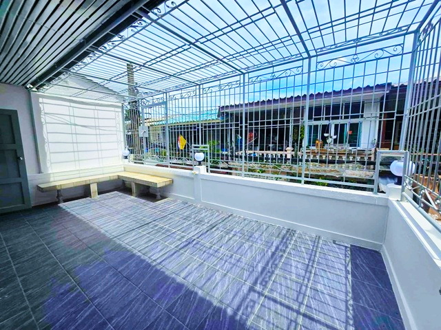 3-6ปีมีครั้ง MRTห้วยขวาง 745ม. รัชดาภิเษก ให้เช่าทาวน์เฮ้าส์ 2 ชั้น ปรับปรุงใหม่ 18ตร.วา. 145ตร.ม.  3 นอน 2 น้ำ ตประชาราษฏร์บำเพ็ญ 