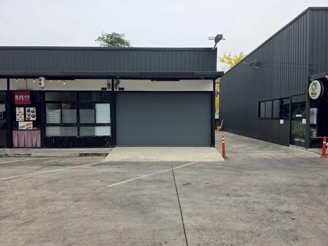 ให้เช่าโกดัง พื้นที่ 75 ตร.ม. พร้อมออฟฟิศ มีที่จอดรถ ย่านพัฒนาการ