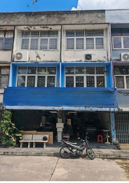 ขายอาคารพาณิชย์ 2 คูหา 240 ตร.ม. ซอยสาธุประดิษฐ์ 6 ใกล้โรงเรียนพระแม่มารี เขตสาทร