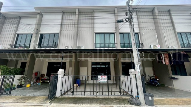 ลดราคา ทาวน์โฮม เฌอ วงแหวน - สาทร Built in พร้อมอยู่ ทำเลดี