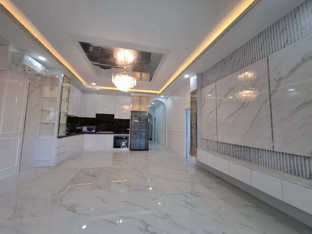  บ้านพูลวิลล่าใหม่ สไตล์โมเดิร์น – พัทยา  หมู่บ้านมาบประขัน ราคาขาย 6,900,000 บาท 3 ห้องนอน | 4 ห้องน้ำ