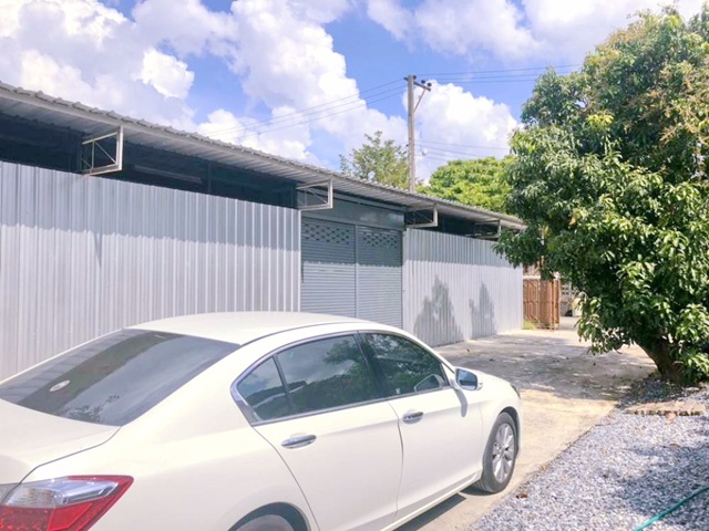 โรงงาน พร้อมที่จอดรถส่วนตัว 322ตร.ม. 82 ตร.วา.รามอินทรา ประเสริฐมนูกิจ โกดัง MRT ลาดปลาเค้า 900ม. 