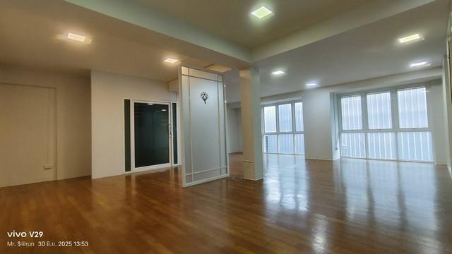 ให้เช่าพื้นที่ออฟฟิศ ชั้น 2 ขนาด 102 ตรม. ทาวน์อินทาวน์ ลาดพร้าว 94 ใกล้ The Scene ทาวน์อินทาวน์ 