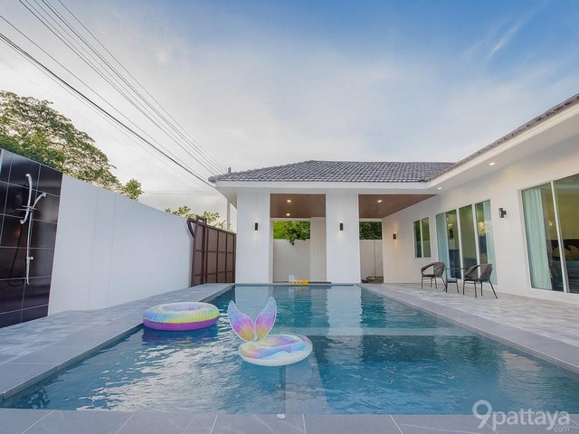 ให้เช่าบ้านเดี่ยว 1 ชั้น 70 ตร.ว. พร้อมสวน และสระว่ายน้ำ ต.ห้วยใหญ่ อ.บางละมุง