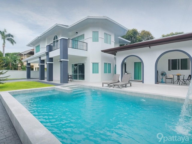 ขายบ้านเดี่ยว 2 ชั้น 116 ตร.ว. หมู่บ้านกรีนฟิลวิลล่า 2 (เขาน้อย) พร้อมสระว่ายน้ำ เฟอร์นิเจอร์ครบ