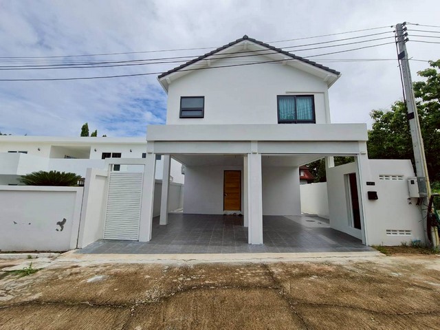 ขายบ้านพูลวิลล่า 2 ชั้น พิกัด ห้วยใหญ่-ชากนอก19 ตำบลห้วยใหญ่  อำเภอบางละมุง  จังหวัดชลบุรี