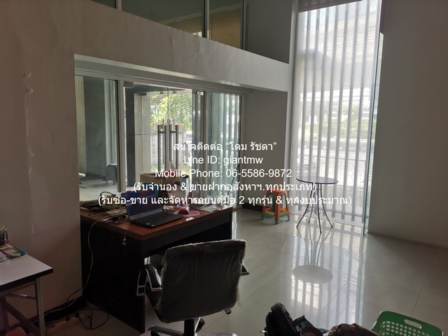 สำนักงาน ให้เช่าอาคารสำนักงาน 4.5 ชั้น ติดถนนรัชดาภิเษก 102 ตร.ว. 2,580 ตร.ม. และจอดรถได้ 8-9 คัน 2 sq.wa 1 Ngan 0 RAI 1 BR 300000 THB ใกล้กับ MRT รัชดาภิเษก ราคาถูกเหลือเชื่อ!