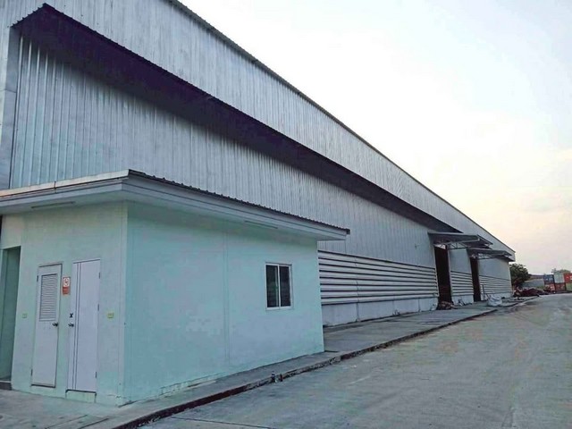 ขายโกดังนิคมพัฒนาระยอง เนื้อที่ 25 ไร่ 2 งาน โฉนด 2 ใบ พื้นที่ประมาณ 12,000 ตรม . พื้นที่สีเหลือง