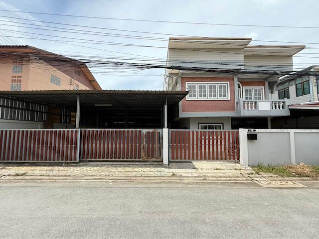 ให้เช่าโกดังพร้อมบ้านเดี่ยว 2 ชั้น 100 ตร.ว. 3 ห้องนอน ซอยนวมินทร์ 42 เขตบึงกุ่ม