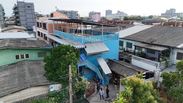 ขายด่วน หอพัก 2 ชั้น ทำเลทอง ใกล้ BTS แบริ่ง ราคาพิเศษเพียง 3.5 ล้านบาทเท่านั้น!