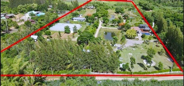 ขายรีสอร์ท 1 หลัง วัดรางเสน่ห์ 1.7 กม. ปั๊มน้ำมัน พีที บ้านคา 3.4 กม. พร้อมที่ดิน  15 ไร่ ขาย 4 นอน 4 น้ำ  กลางเมืองราชบุรี