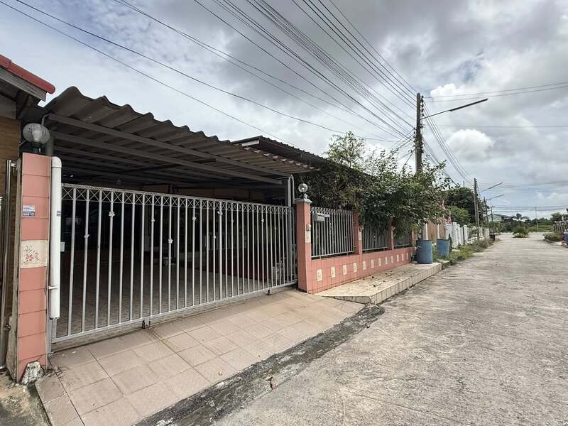 บ้านเดี่ยว หมู่บ้าน บ้านฉางคันทรี่ฮิลล์ วิลเลจ ยายร้า เช่่่่า 9ฺ000 /เดือน